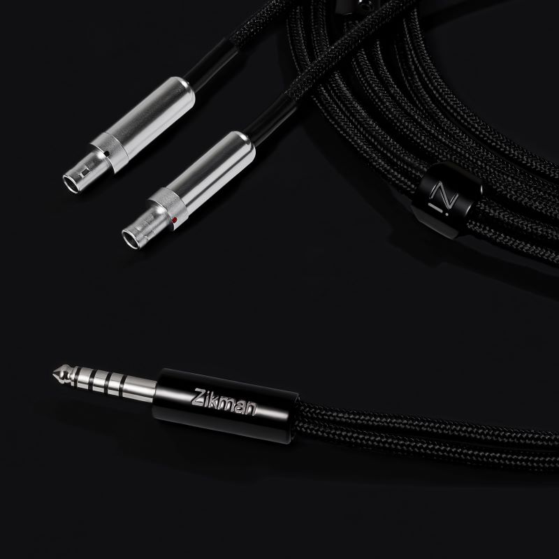 Sennheiser-HD820-1