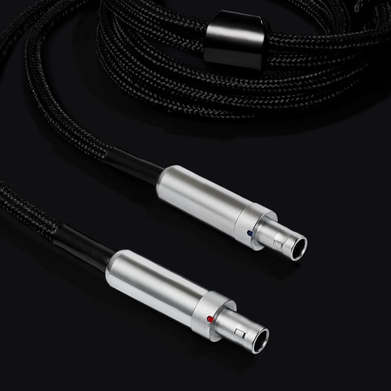Sennheiser-HD820-2